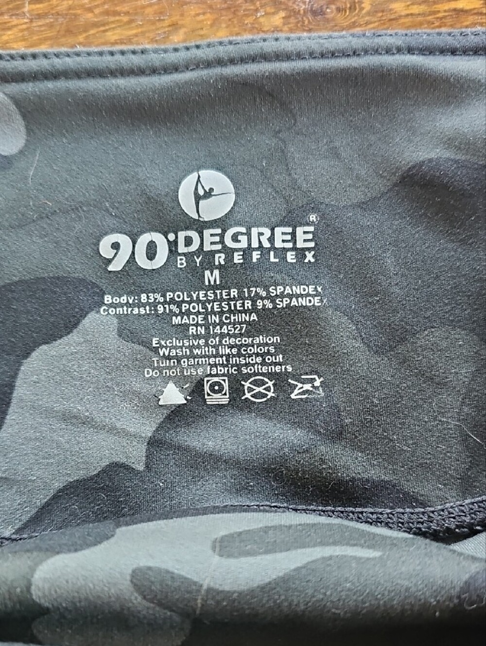 90 Degree by Reflex High-Waist Camo Leggings with Side Pockets - Picture 3 of 11